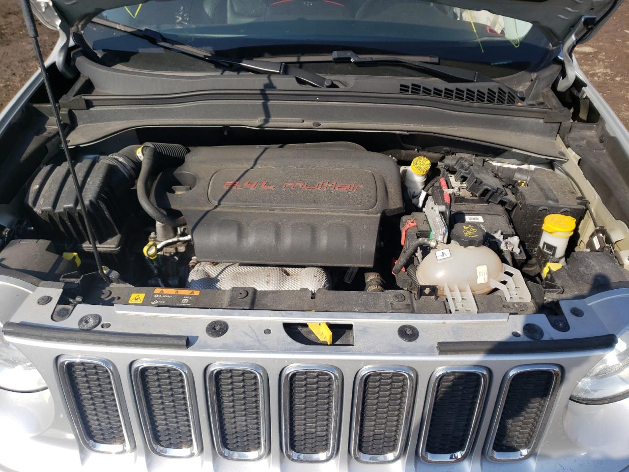 Photo 7 from auction – 2016 JEEP RENEGADE L with VIN ZACCJBDT9GPC66227
