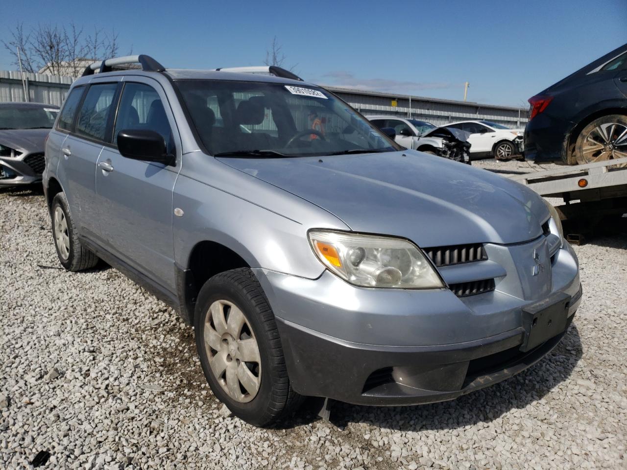 MITSUBISHI OUTLANDER 2005 with VIN JA4LX31F65U042776 - Photo from auction