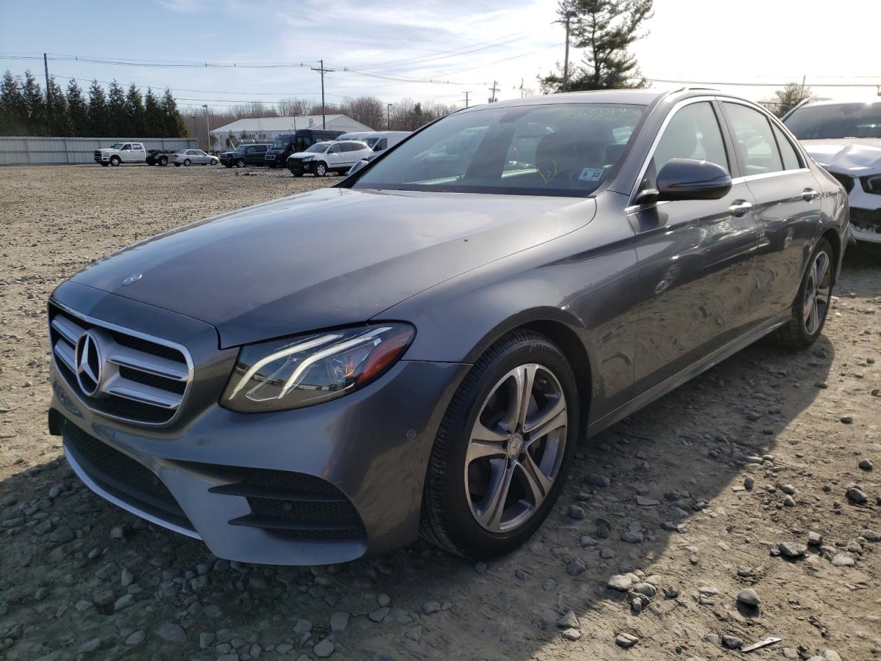 Photo 2 from auction – 2017 MERCEDES-BENZ E 300 with VIN WDDZF4JB6HA114545