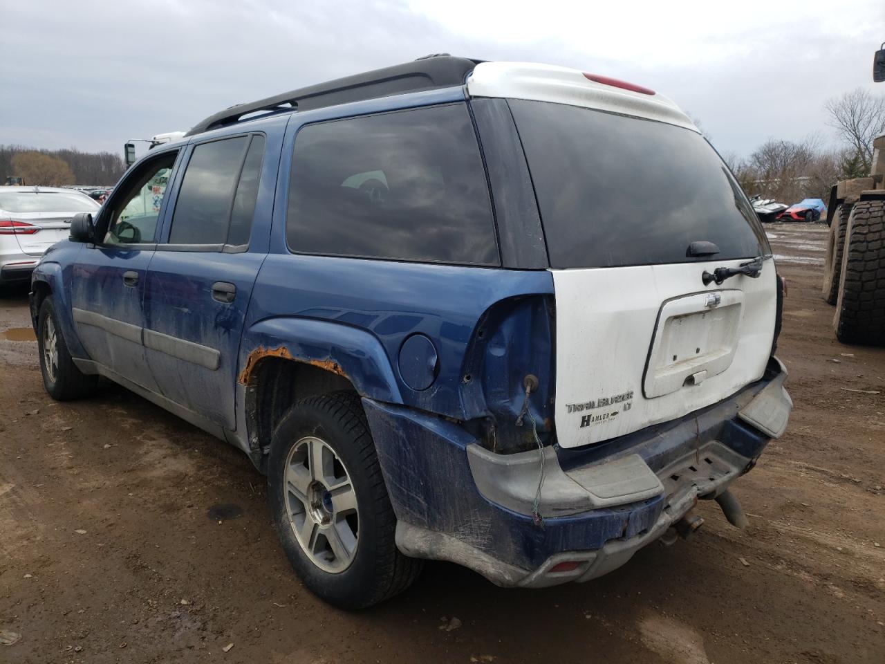 Photo 3 from auction – 2005 CHEVROLET TRAILBLAZE with VIN 1GNET16S056141058