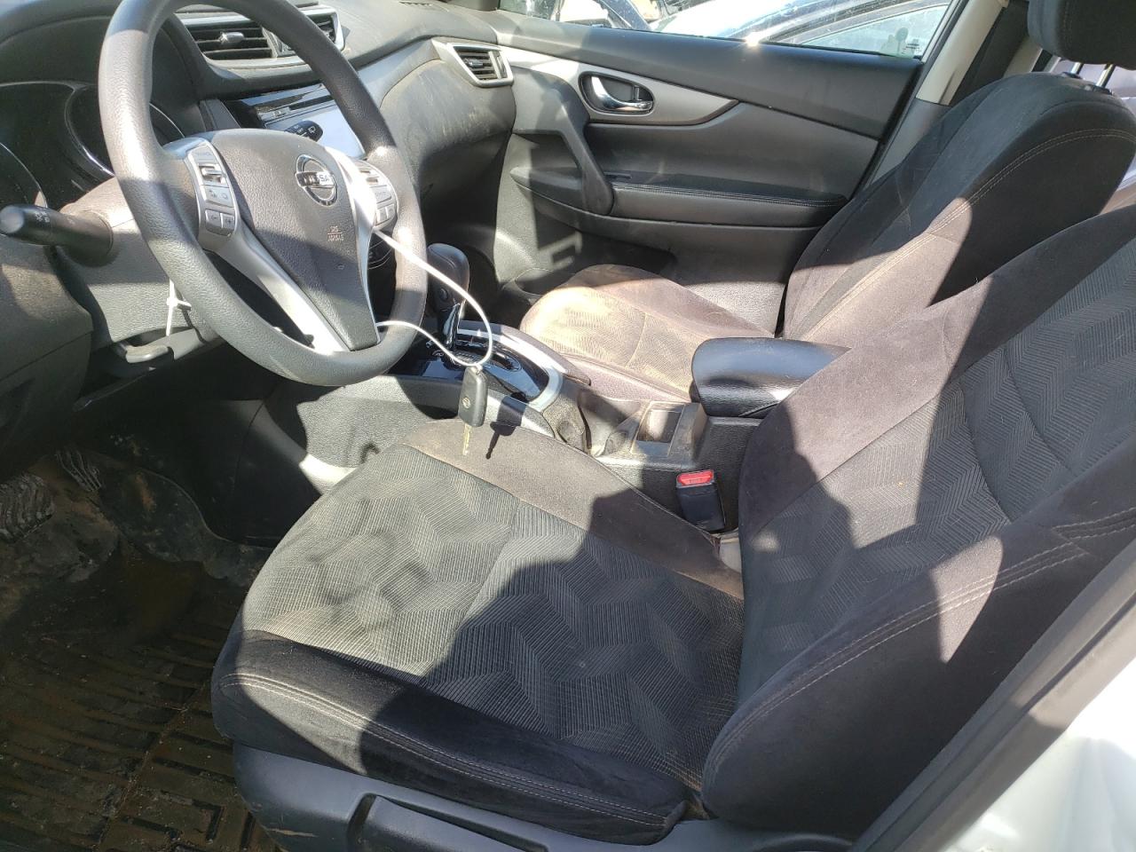 Photo 5 from auction – 2014 NISSAN ROGUE S with VIN 5N1AT2MV3EC867830