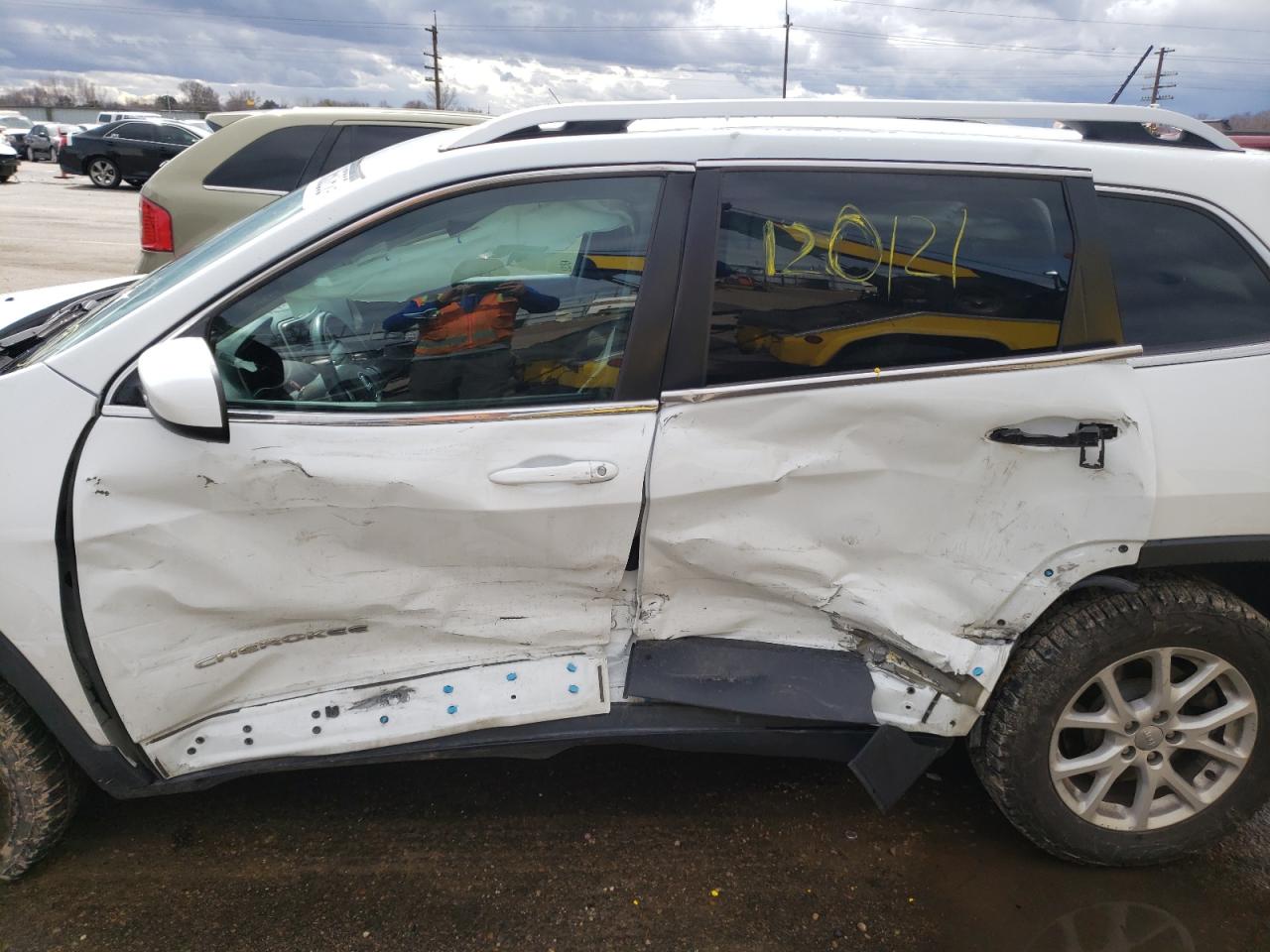 Photo 10 from auction – 2014 JEEP CHEROKEE L with VIN 1C4PJMCB5EW307958