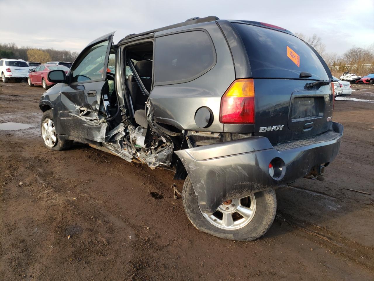 Photo 3 from auction – 2005 GMC ENVOY with VIN 1GKDT13S852264465