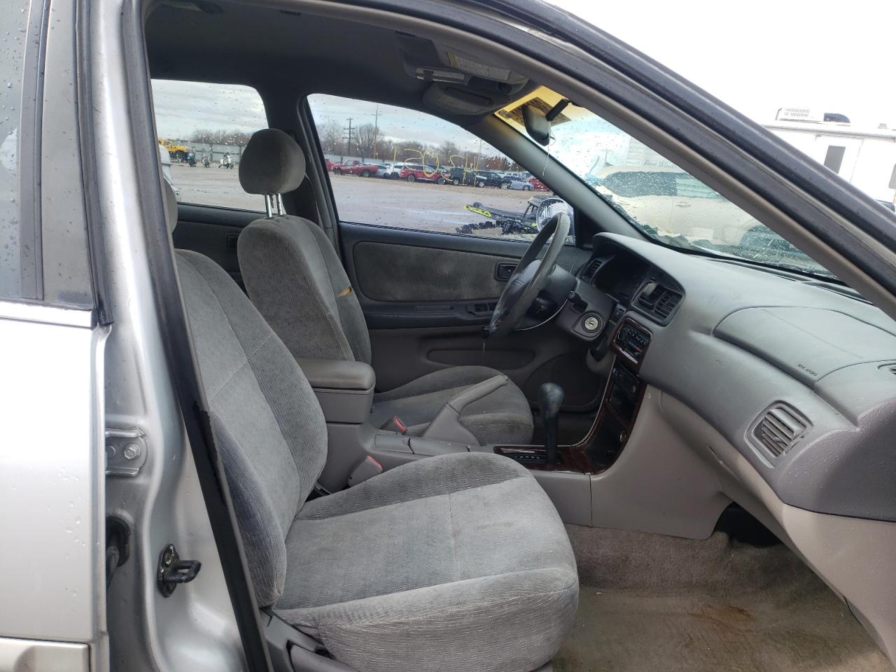 Photo 5 from auction – 2001 NISSAN ALTIMA with VIN 1N4DL01D51C100790