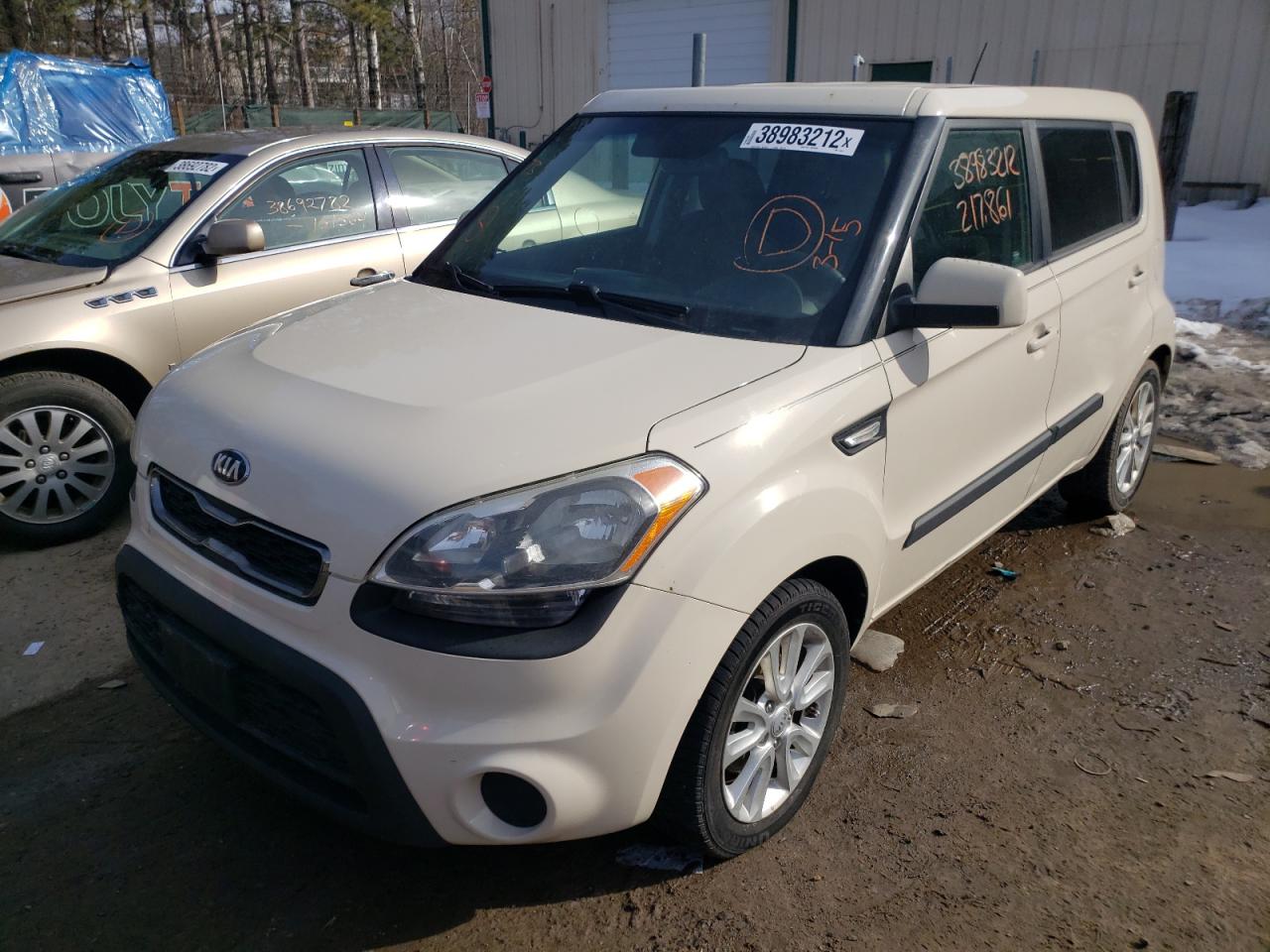 Photo 2 from auction – 2013 KIA SOUL with VIN KNDJT2A58D7775077