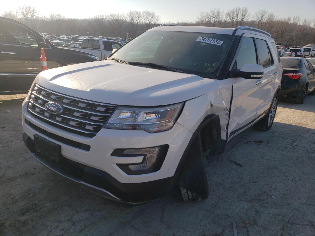Photo 2 from auction – 2017 FORD EXPLORER L with VIN 1FM5K8F89HGD83091