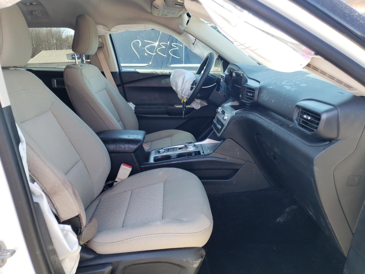 Photo 5 from auction – 2022 FORD EXPLORER with VIN 1FMSK8BH1NGA06890