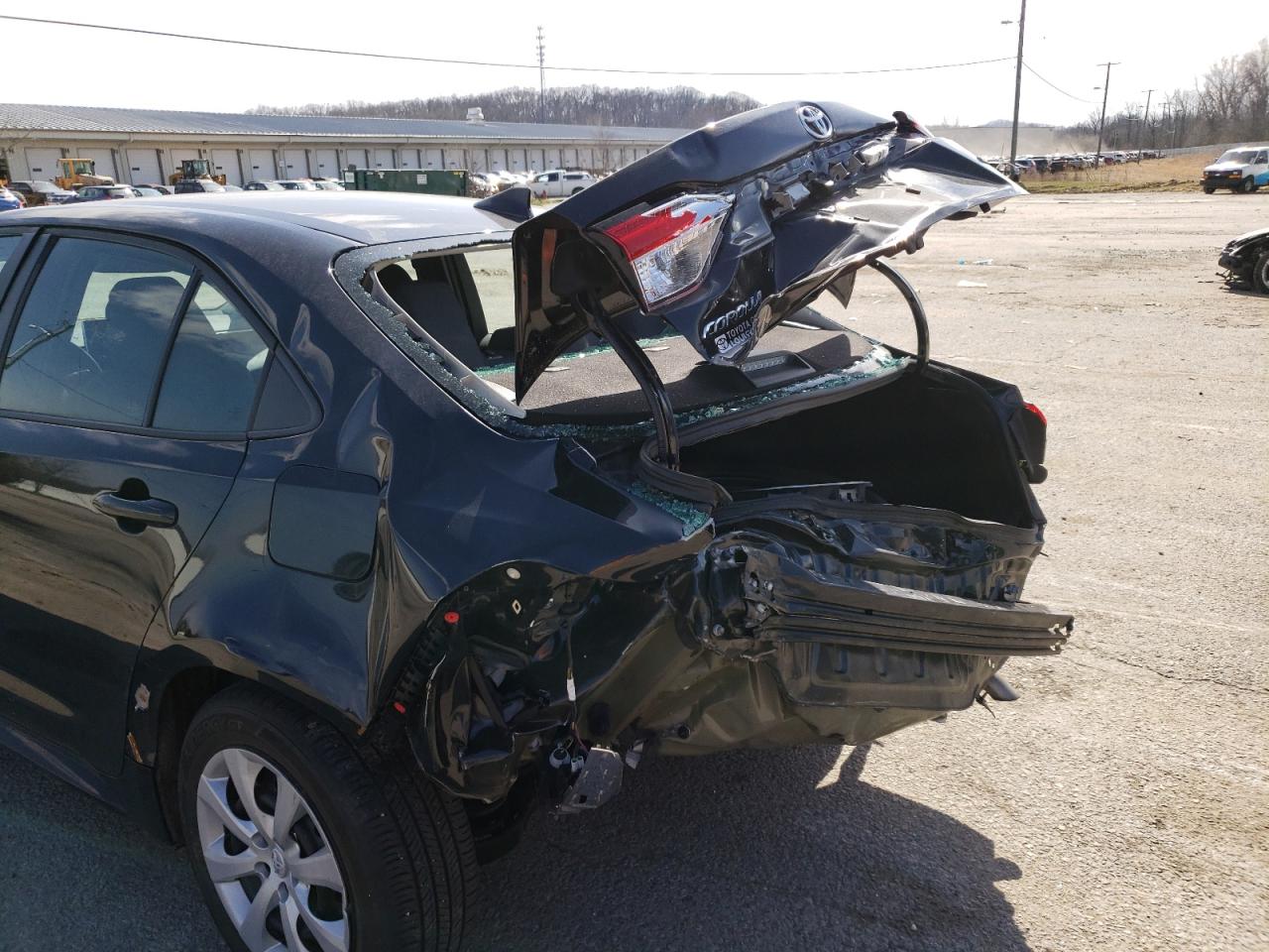 Photo 9 from auction – 2021 TOYOTA COROLLA LE with VIN 5YFEPMAE5MP161569