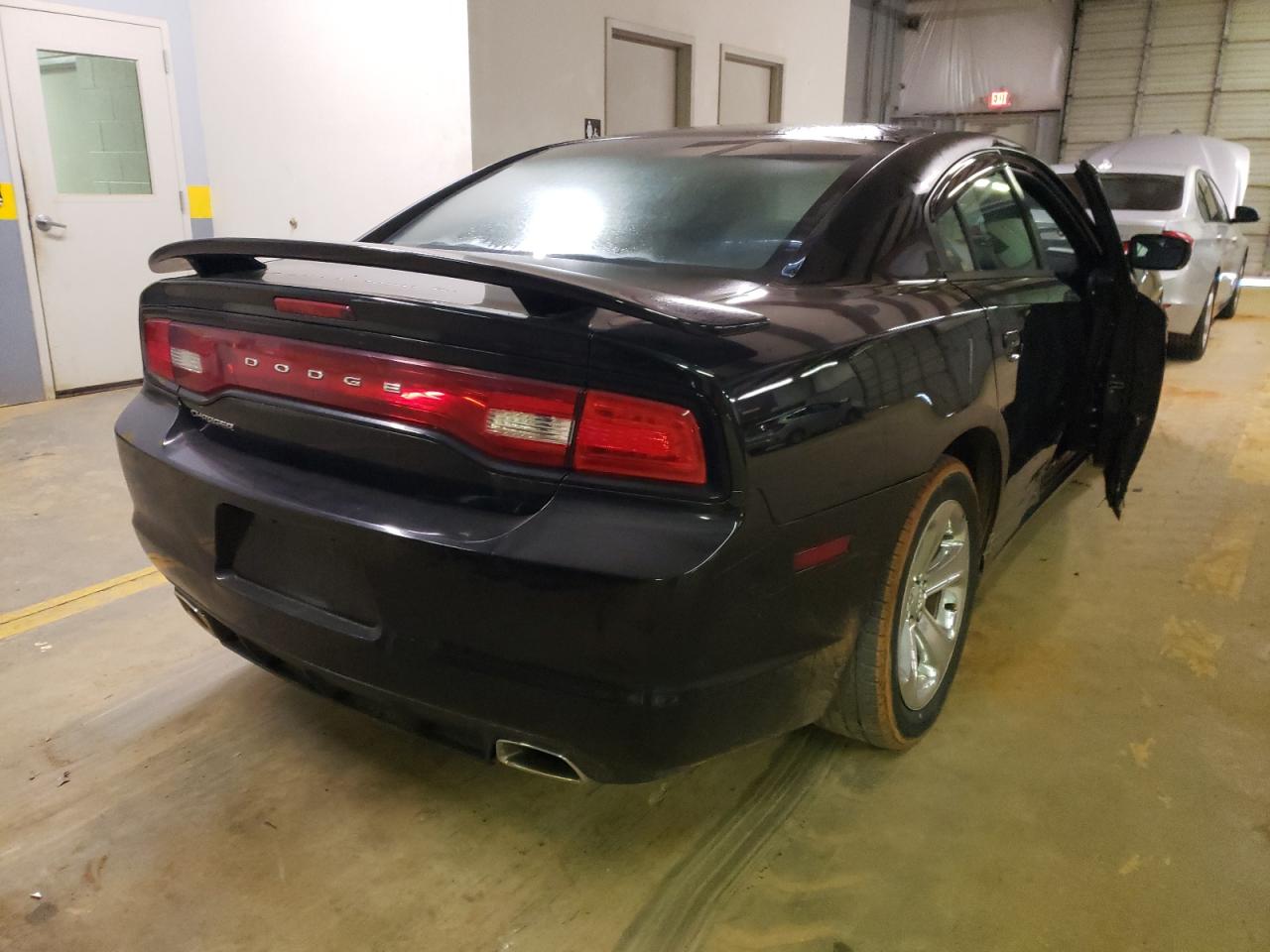Photo 4 from auction – 2013 DODGE CHARGER SE with VIN 2C3CDXBG5DH701921