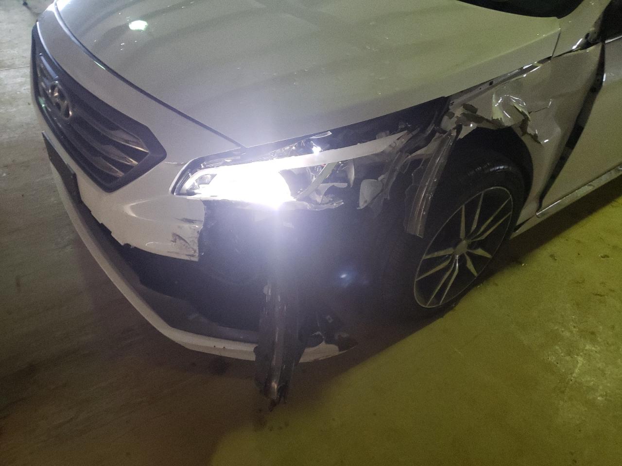 Photo 9 from auction – 2015 HYUNDAI SONATA SPO with VIN 5NPE34AB2FH086783