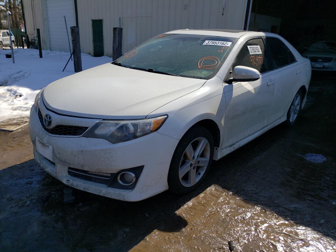 Photo 2 from auction – 2014 TOYOTA CAMRY L with VIN 4T1BF1FK2EU461329
