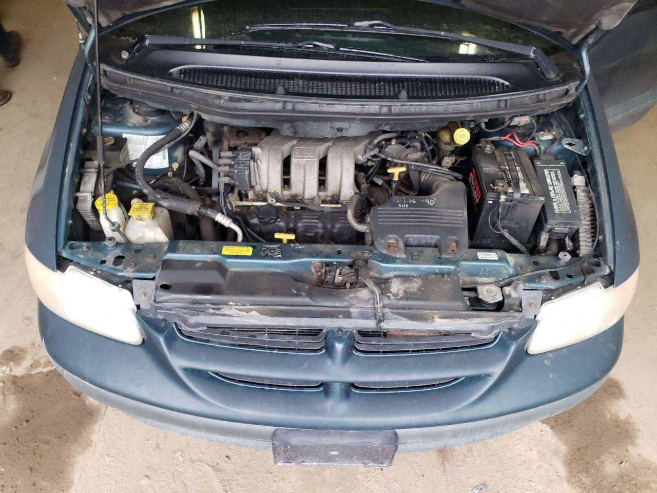 Photo 7 from auction – 2000 DODGE GRAND CARA with VIN 2B4GP44G5YR865201