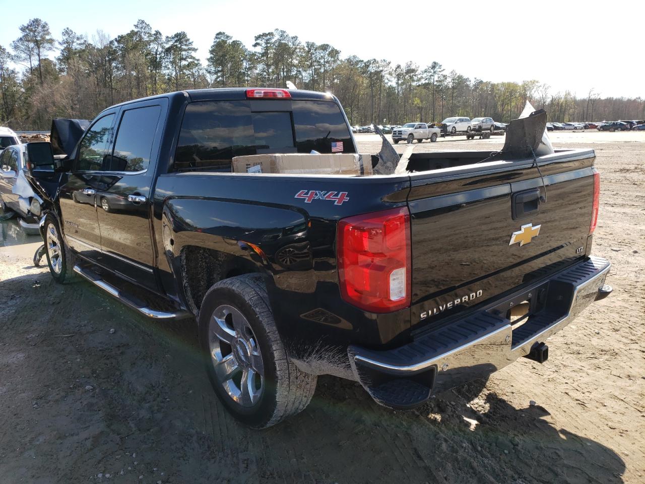 Photo 3 from auction – 2017 CHEVROLET SILVRK1500 with VIN 3GCUKSEJ6HG167107