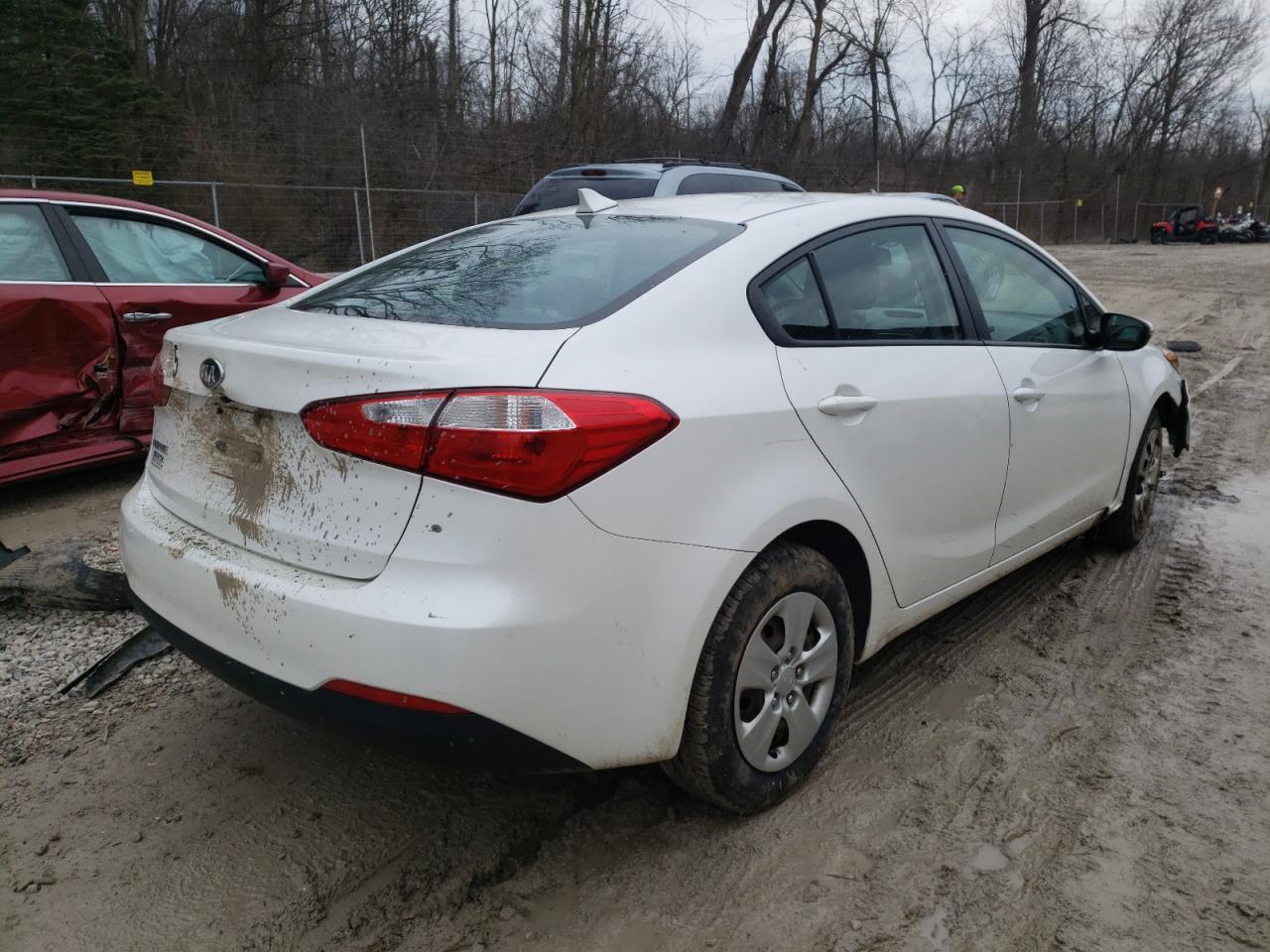 Photo 4 from auction – 2016 KIA FORTE LX with VIN KNAFX4A64G5554992