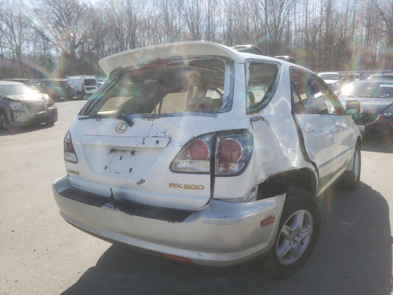 Photo 4 from auction – 2001 LEXUS RX 300 with VIN JTJGF10U110105618