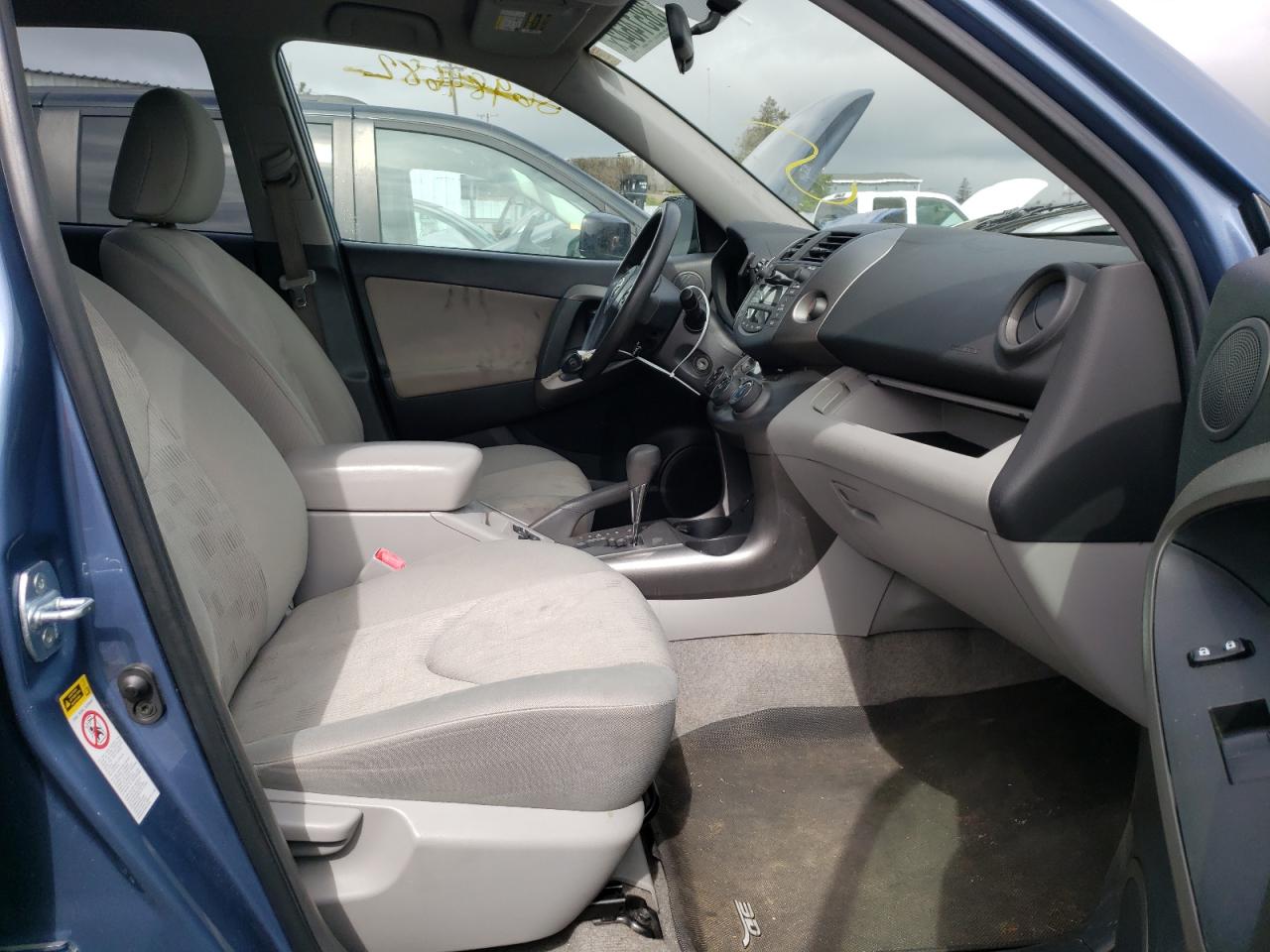 Photo 5 from auction – 2010 TOYOTA RAV4 with VIN JTMZF4DV3A5027667
