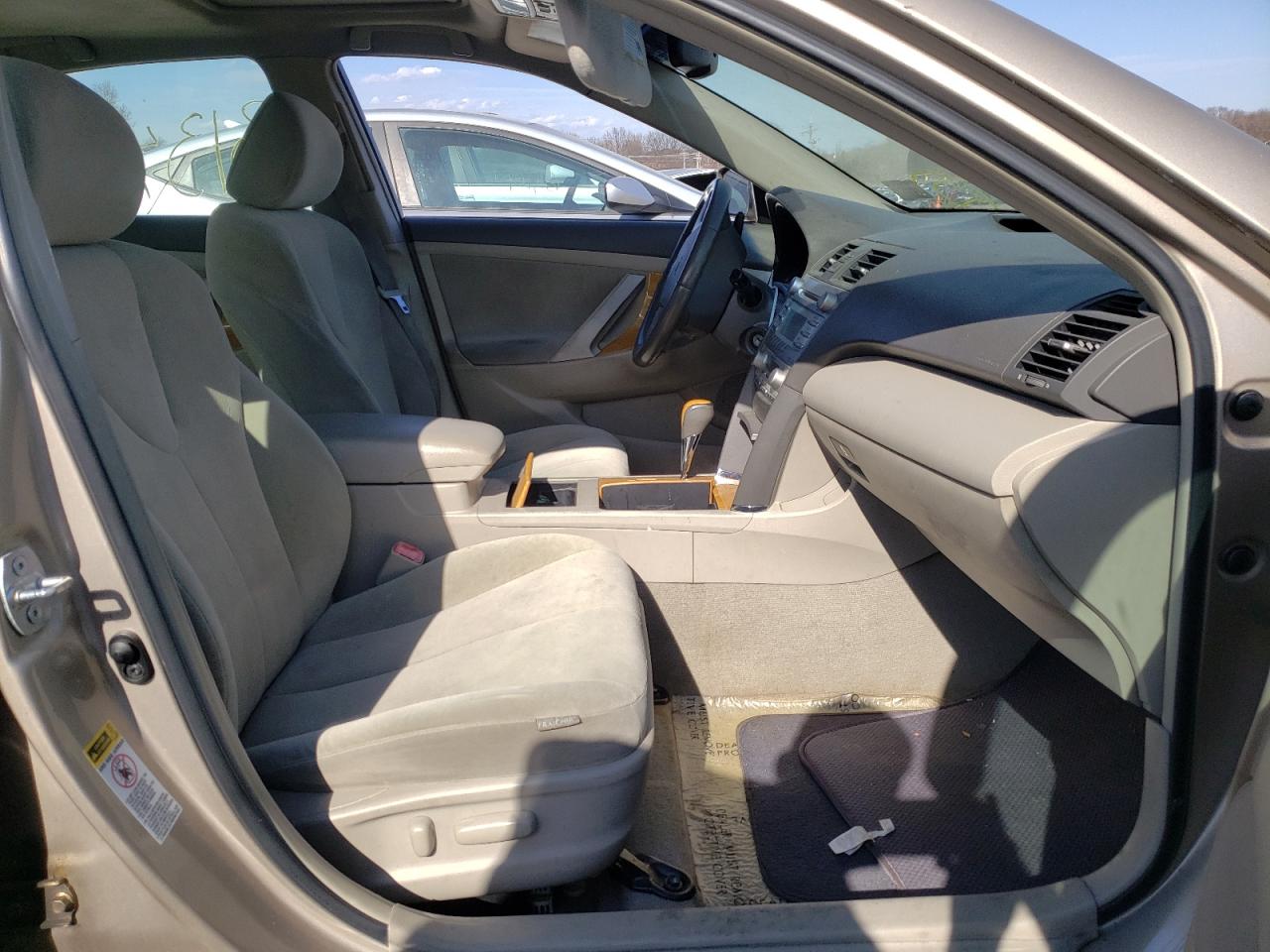 Photo 5 from auction – 2007 TOYOTA CAMRY CE with VIN 4T1BE46K87U603321