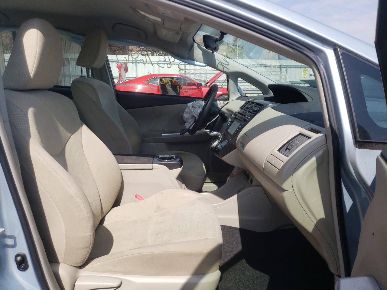 Photo 5 from auction – 2012 TOYOTA PRIUS V with VIN JTDZN3EU9C3038450