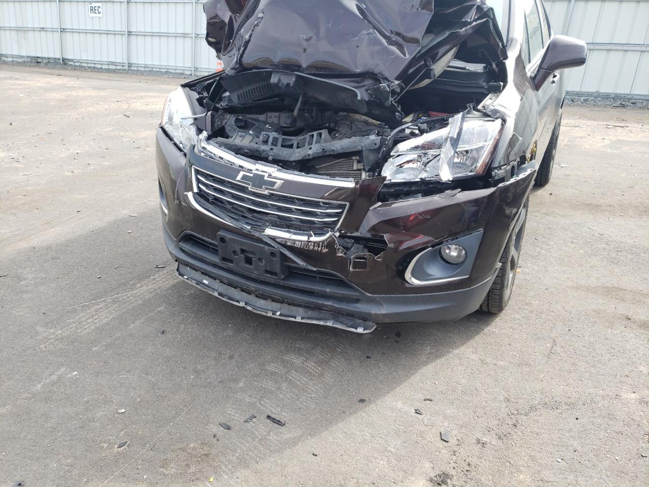 Photo 9 from auction – 2015 CHEVROLET TRAX LTZ with VIN KL7CJTSB0FB133605