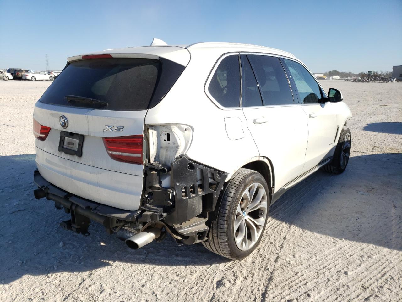 Photo 4 from auction – 2015 BMW X5 XDRIVE3 with VIN 5UXKR0C52F0P01118