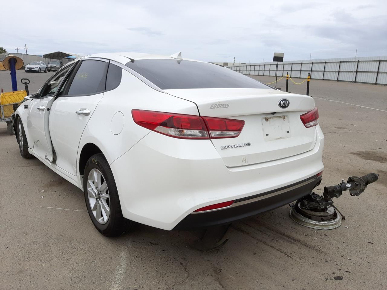 Photo 3 from auction – 2016 KIA OPTIMA LX with VIN KNAGT4L32G5102140