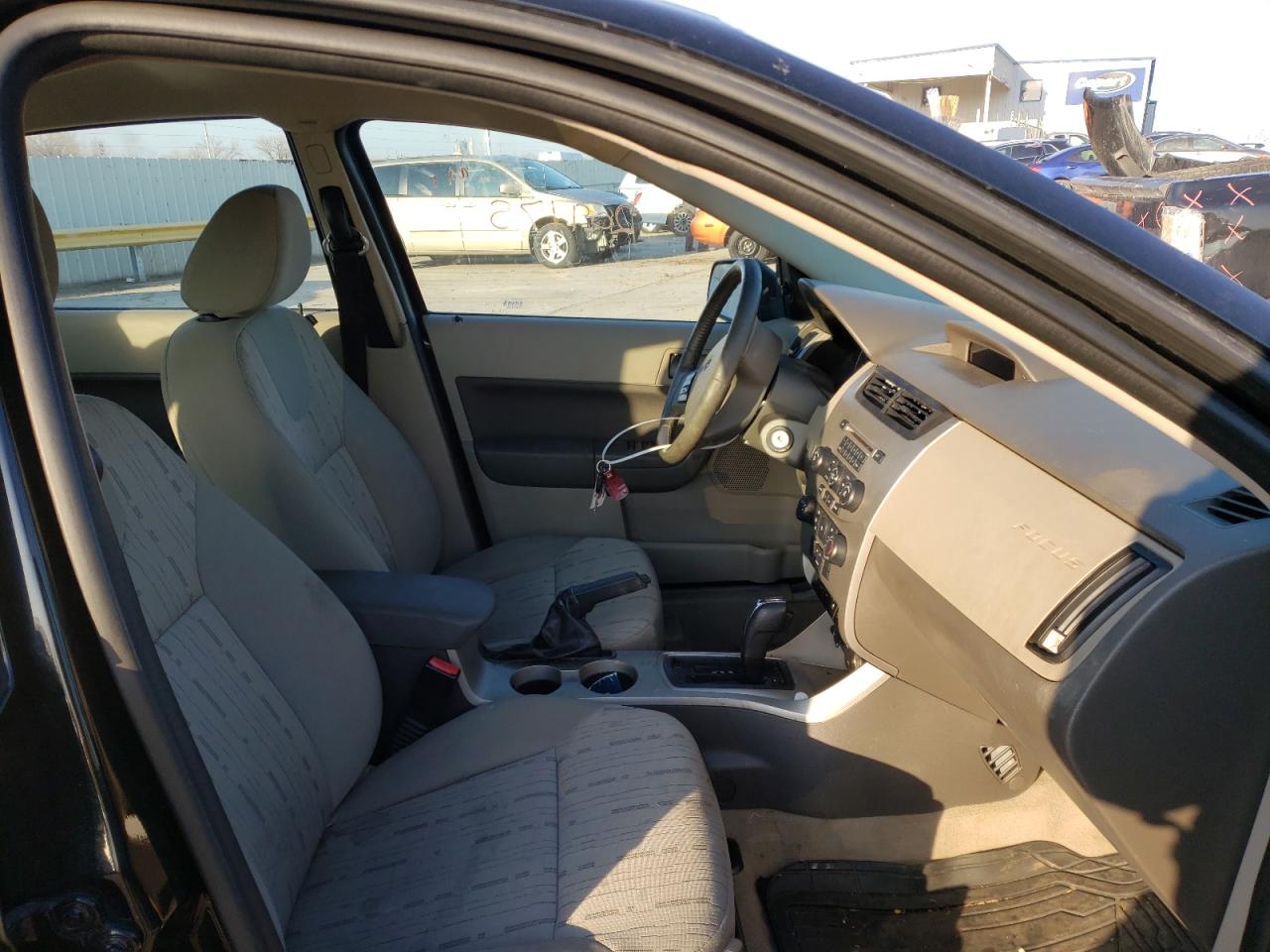 Photo 5 from auction – 2009 FORD FOCUS SE with VIN 1FAHP35N79W213726