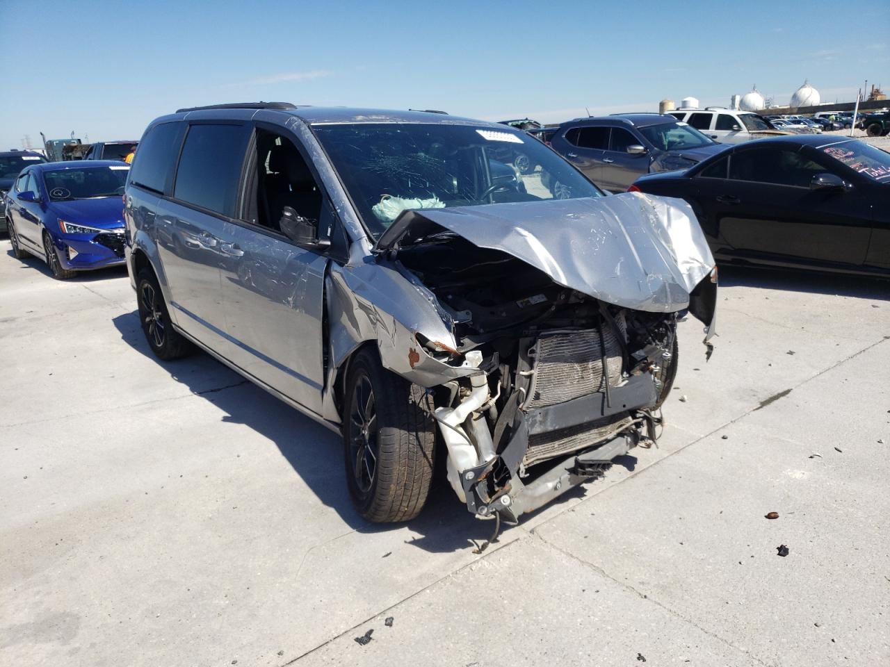 DODGE GRAND CARA 2019 with VIN 2C4RDGEG2KR691986 - Photo from auction