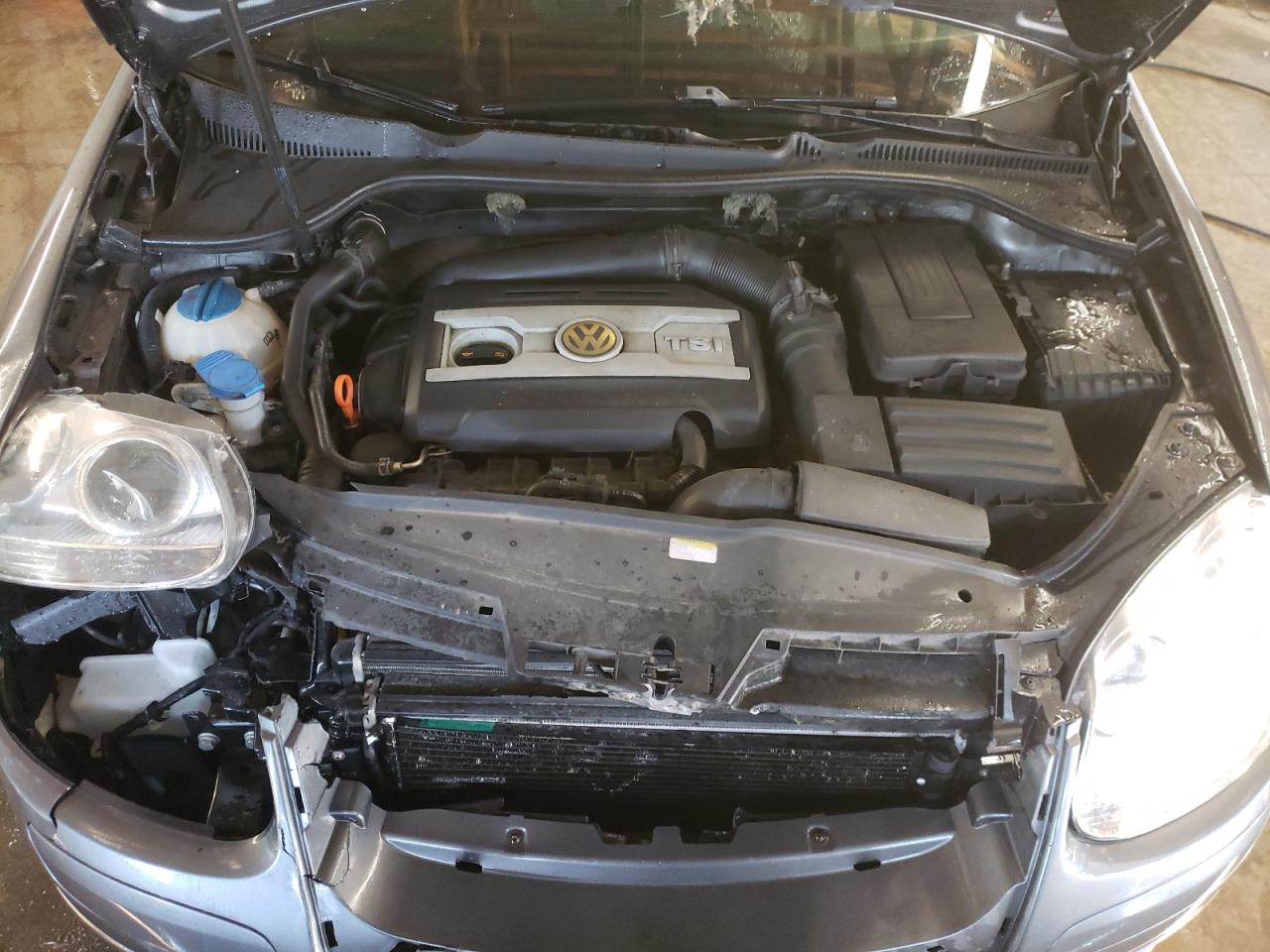Photo 7 from auction – 2009 VOLKSWAGEN JETTA WOLF with VIN 3VWRJ71K09M004053