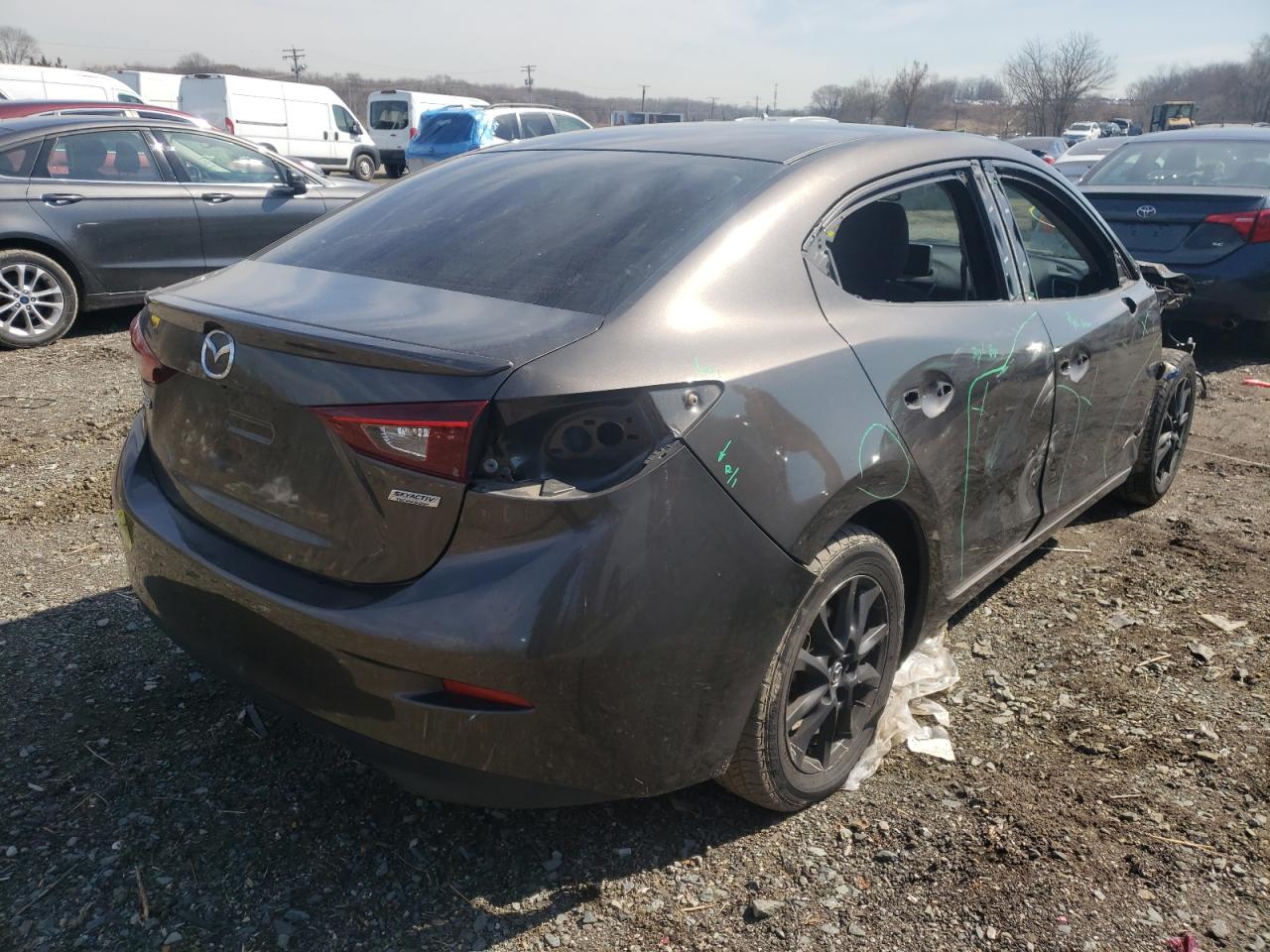 Photo 4 from auction – 2015 MAZDA 3 TOURING with VIN JM1BM1V72F1219344