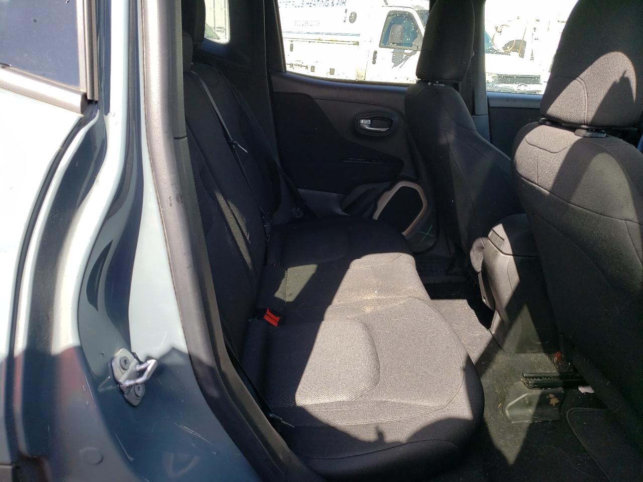 Photo 6 from auction – 2017 JEEP RENEGADE S with VIN ZACCJBAB8HPE38339