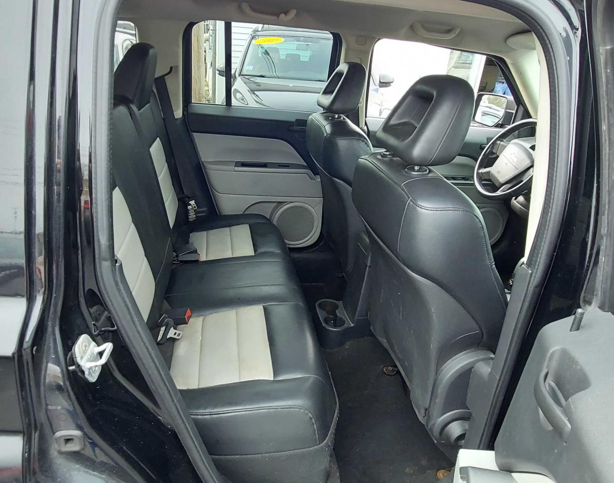 Photo 6 from auction – 2007 JEEP PATRIOT LI with VIN 1J8FF48W97D260465