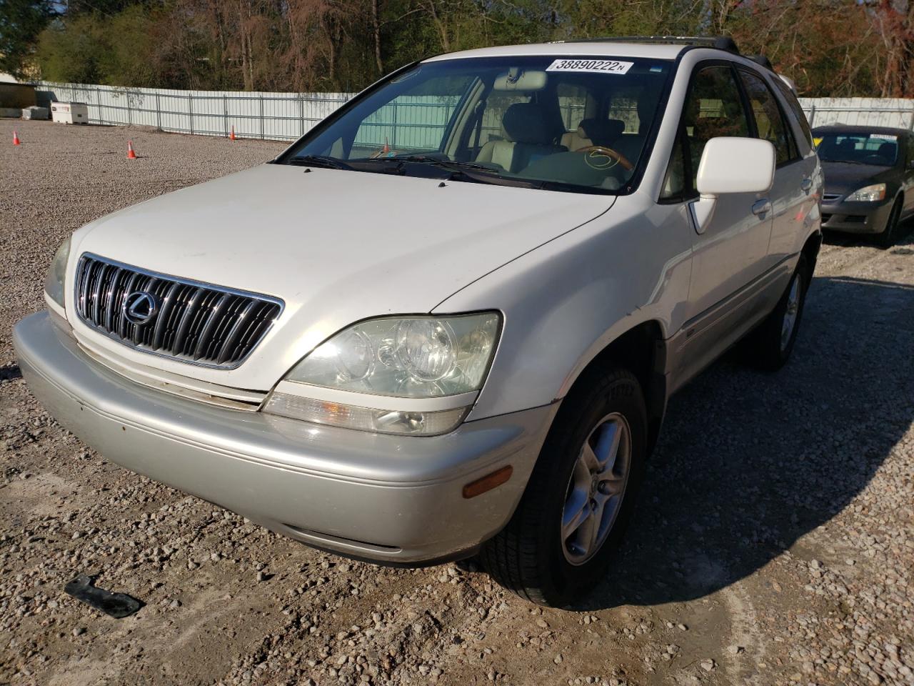 Photo 2 from auction – 2001 LEXUS RX 300 with VIN JTJHF10U210214738