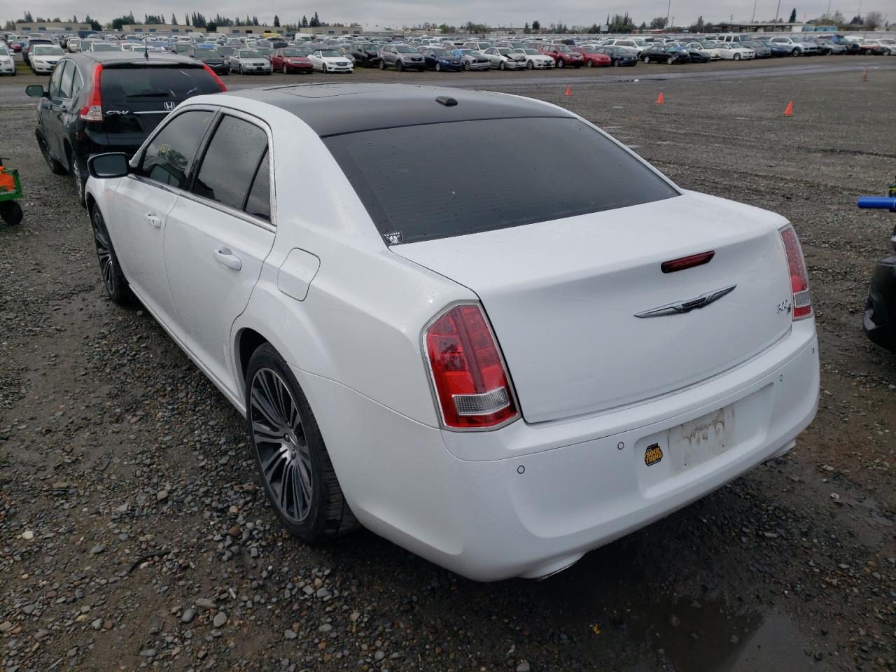 Photo 3 from auction – 2013 CHRYSLER 300 S with VIN 2C3CCABT1DH698643