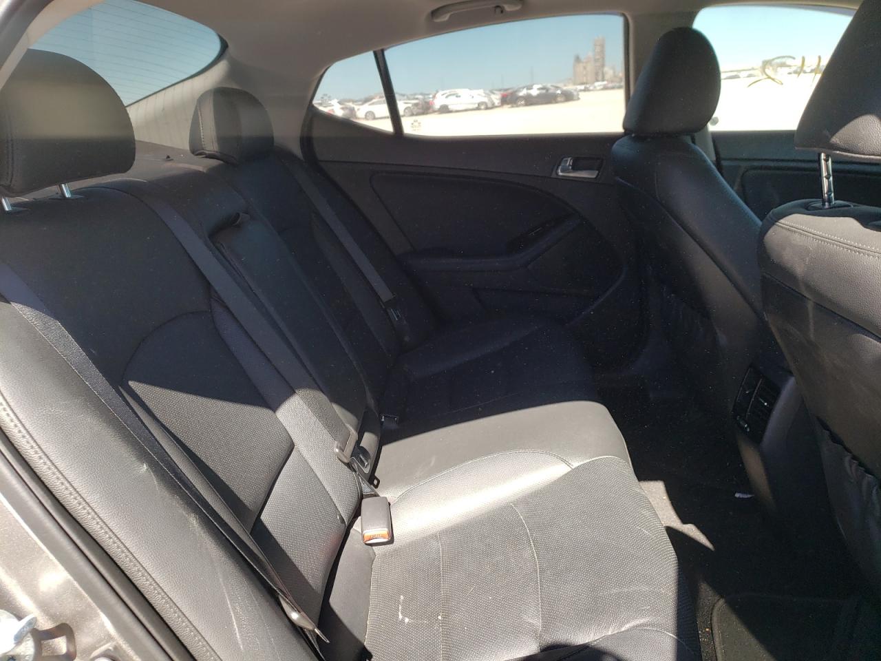 Photo 6 from auction – 2015 KIA OPTIMA EX with VIN 5XXGN4A74FG512676