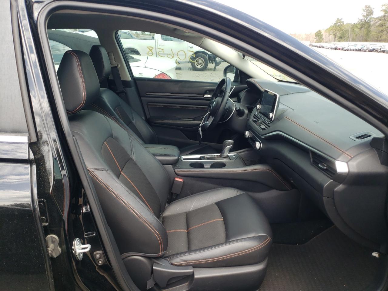 Photo 5 from auction – 2020 NISSAN ALTIMA SR with VIN 1N4BL4CV6LC124880