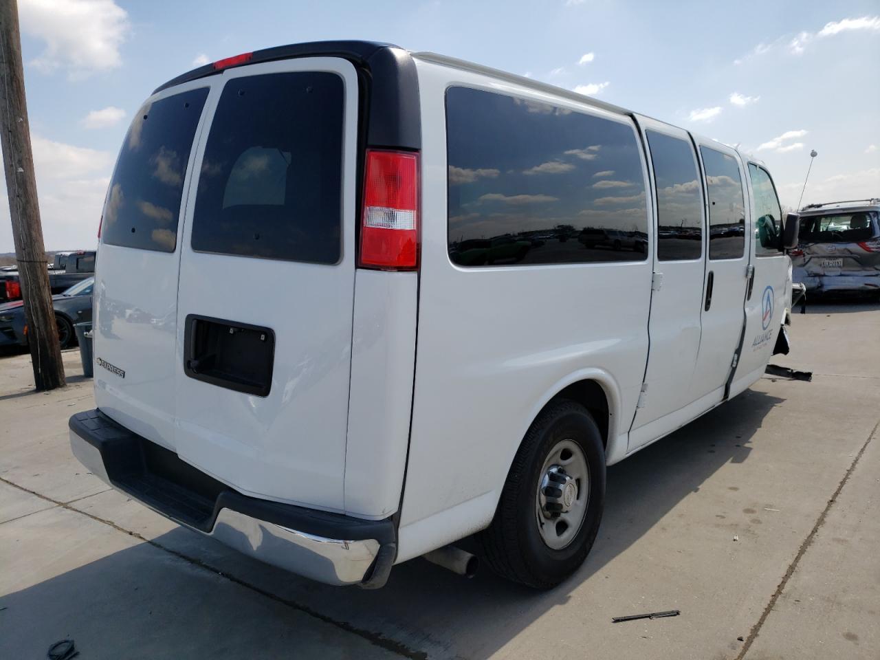 Photo 4 from auction – 2019 CHEVROLET EXPRESS G2 with VIN 1GAWGFFP7K1297576