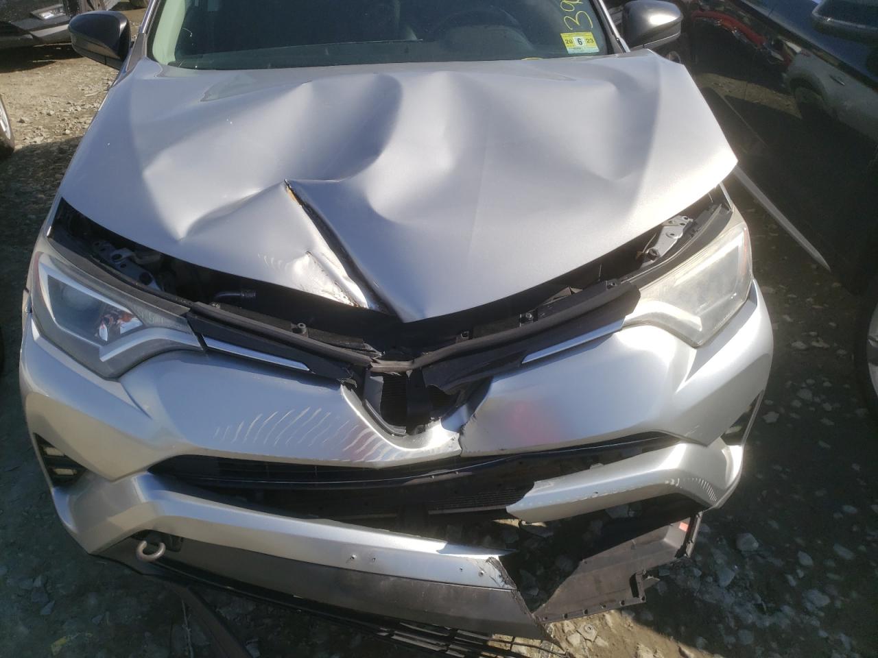 Photo 7 from auction – 2016 TOYOTA RAV4 LE with VIN 2T3BFREVXGW451118