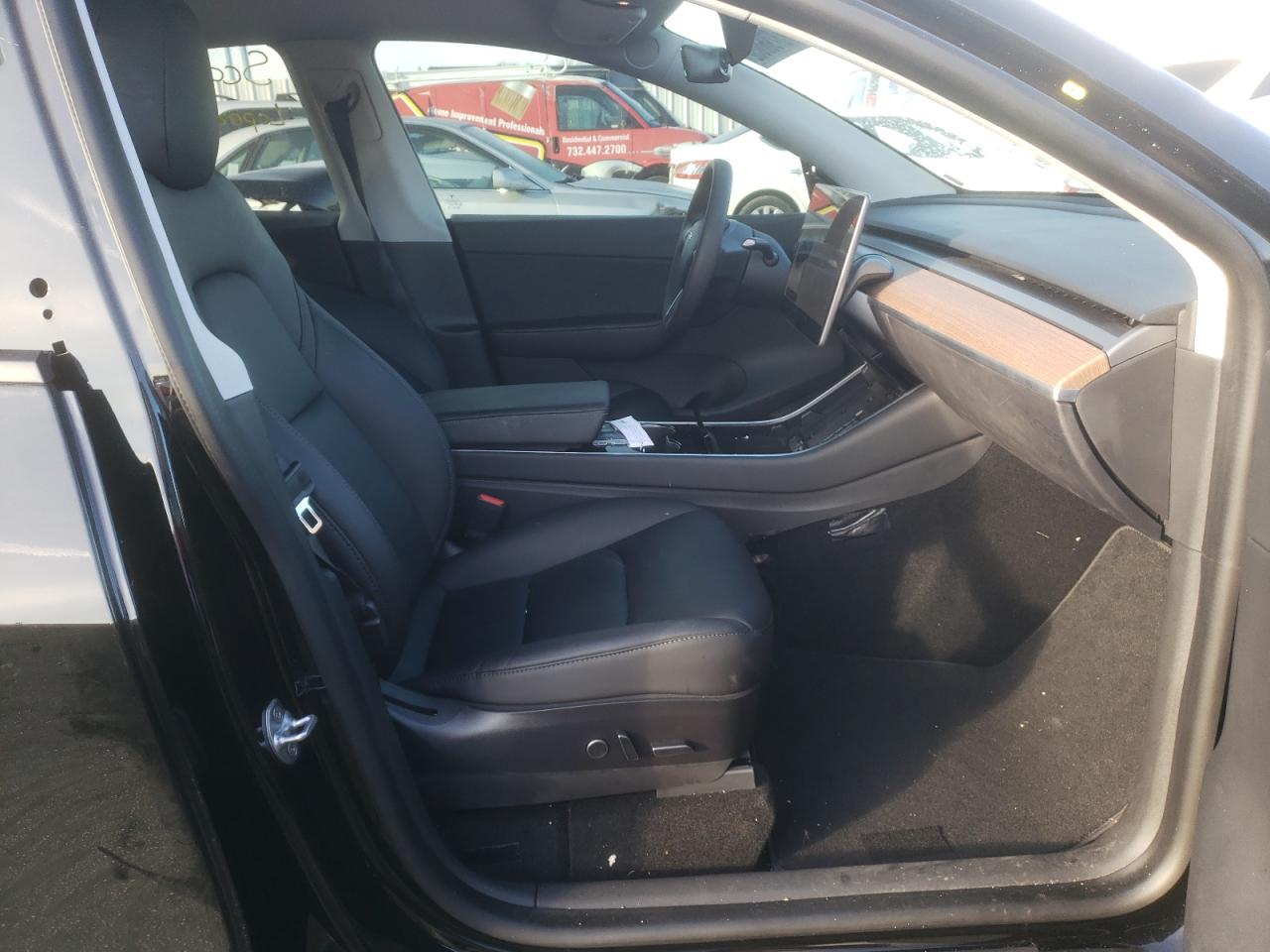 Photo 5 from auction – 2021 TESLA MODEL Y with VIN 5YJYGDEE9MF076589