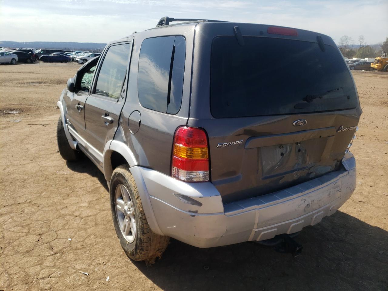 Photo 3 from auction – 2006 FORD ESCAPE HEV with VIN 1FMCU96H86KD56336