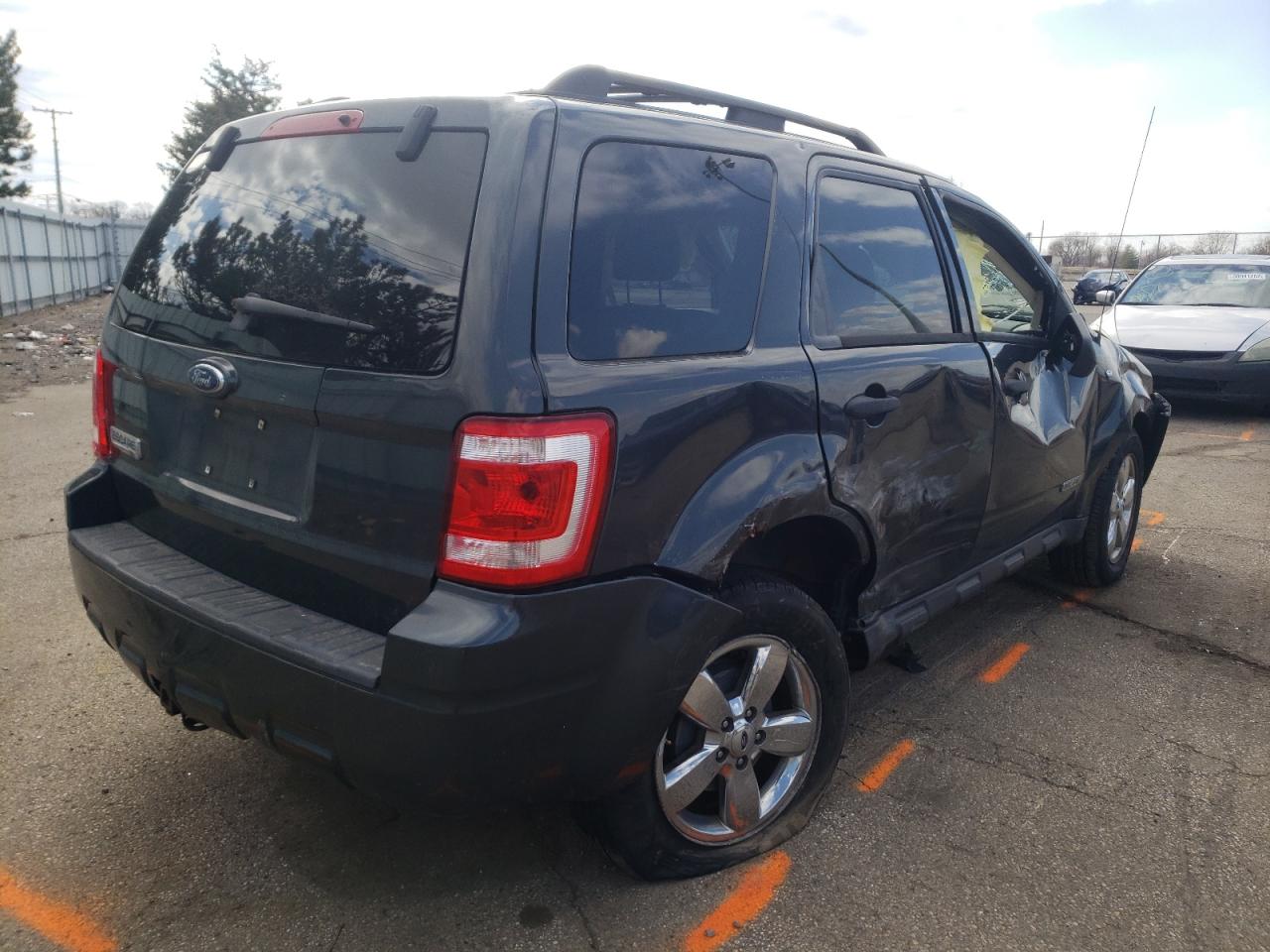 Photo 4 from auction – 2008 FORD ESCAPE XLT with VIN 1FMCU031X8KC68975