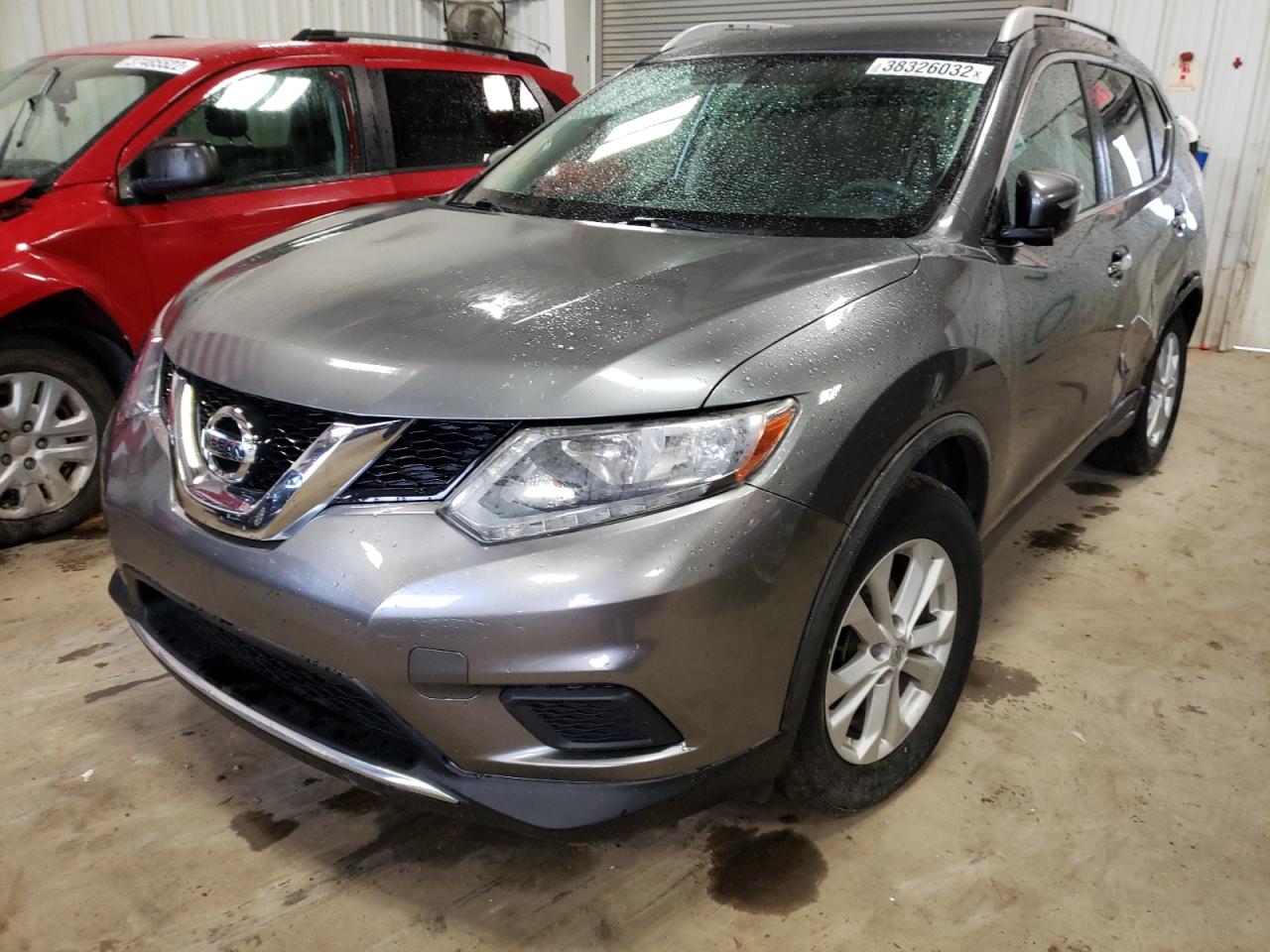 Photo 2 from auction – 2015 NISSAN ROGUE S with VIN KNMAT2MV2FP545940