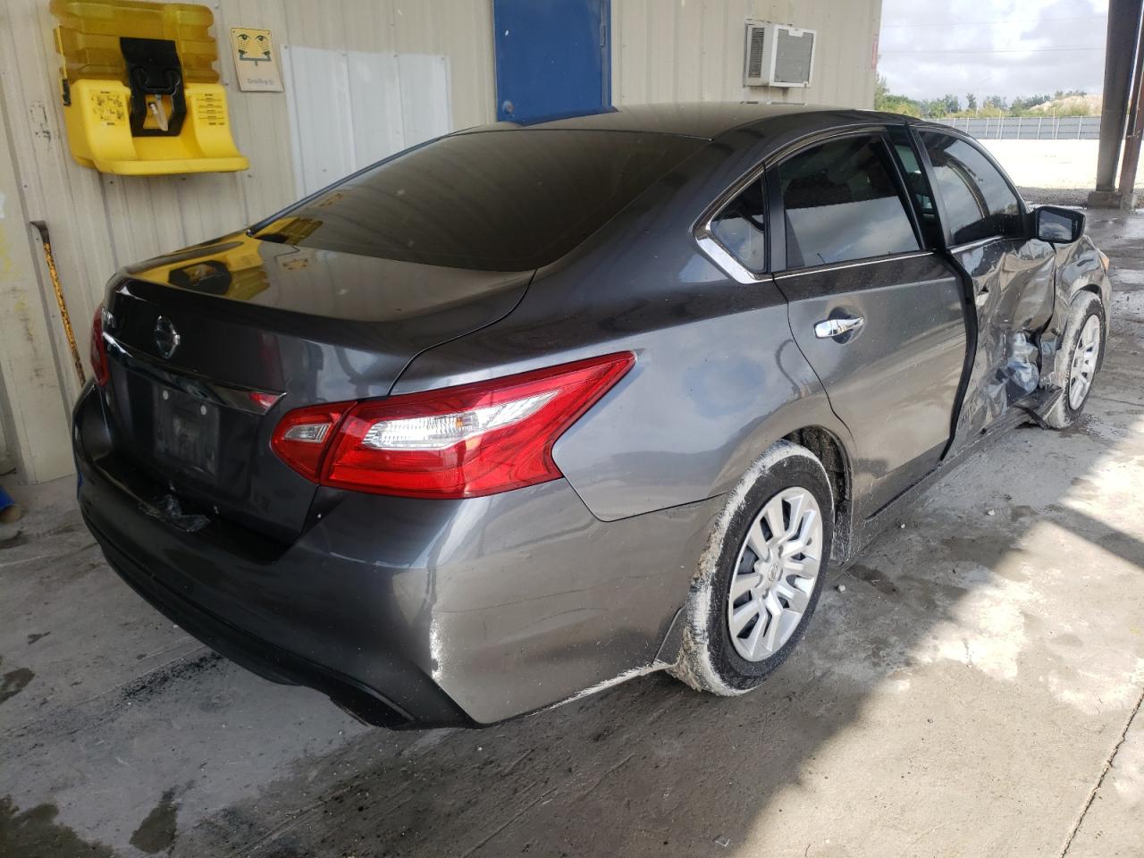 Photo 4 from auction – 2016 NISSAN ALTIMA 2.5 with VIN 1N4AL3AP6GC208035