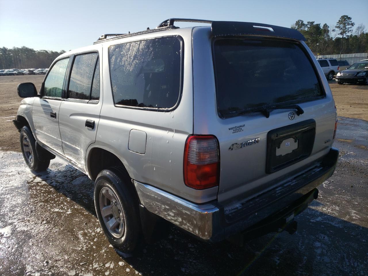 Photo 3 from auction – 2000 TOYOTA 4RUNNER with VIN JT3GM84R6Y0064649