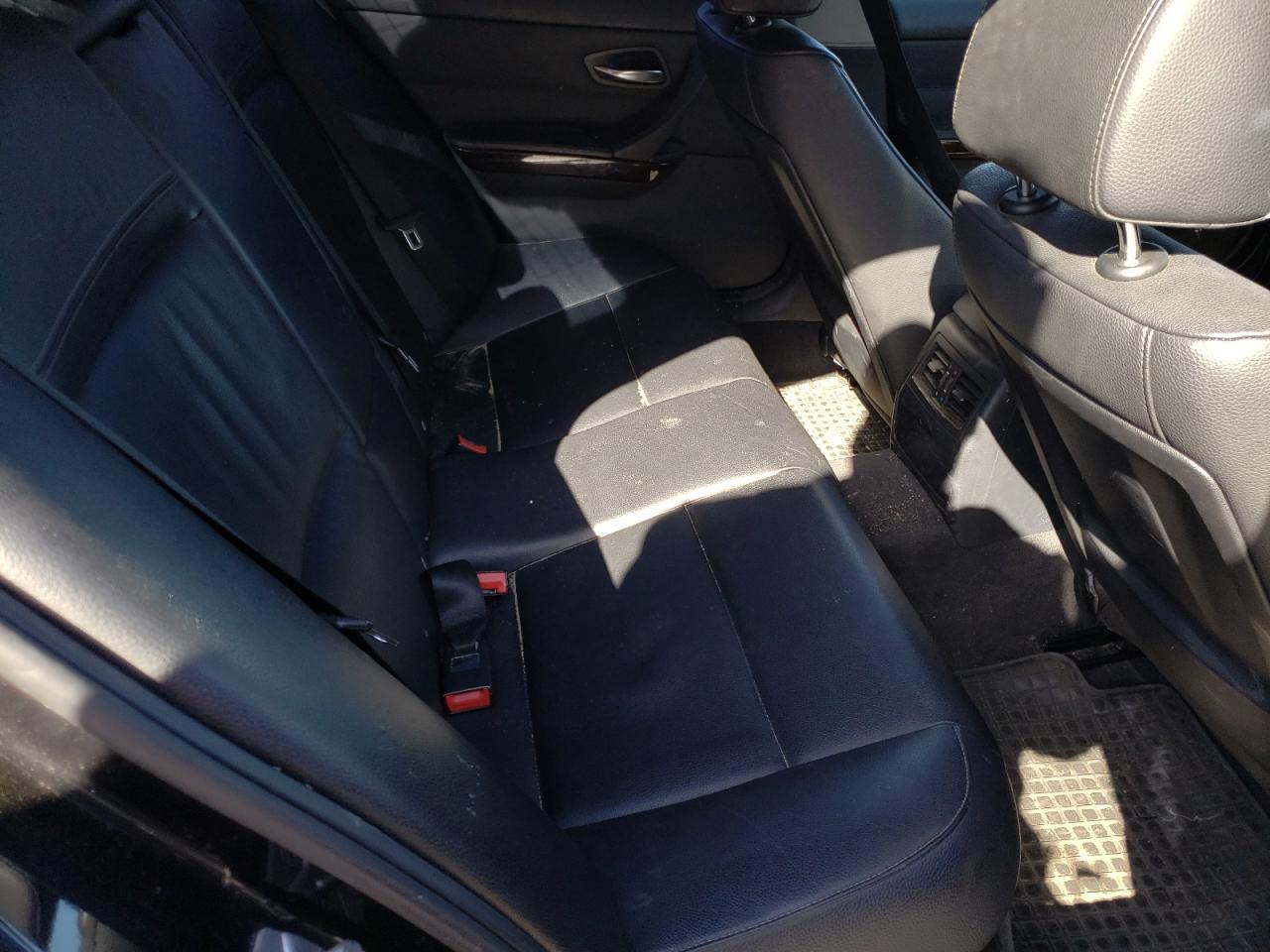 Photo 6 from auction – 2011 BMW 328 I SULE with VIN WBAPH5G59BNM80113