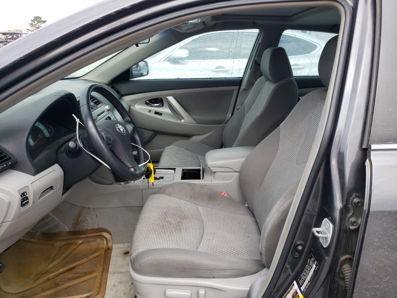 Photo 5 from auction – 2009 TOYOTA CAMRY BASE with VIN 4T1BE46K49U853061