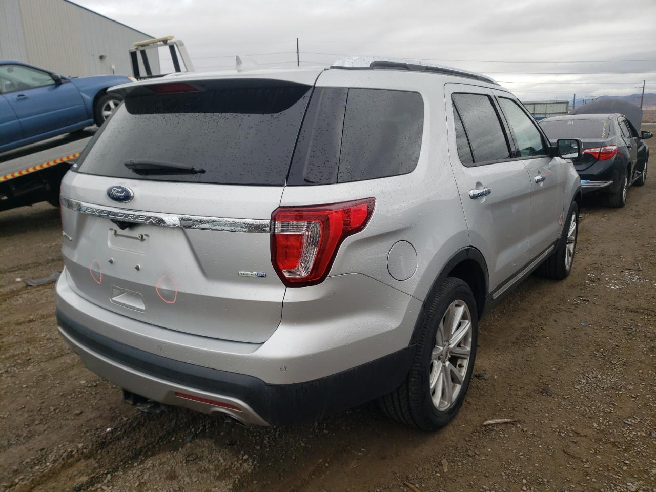 Photo 4 from auction – 2016 FORD EXPLORER L with VIN 1FM5K8F84GGC89683