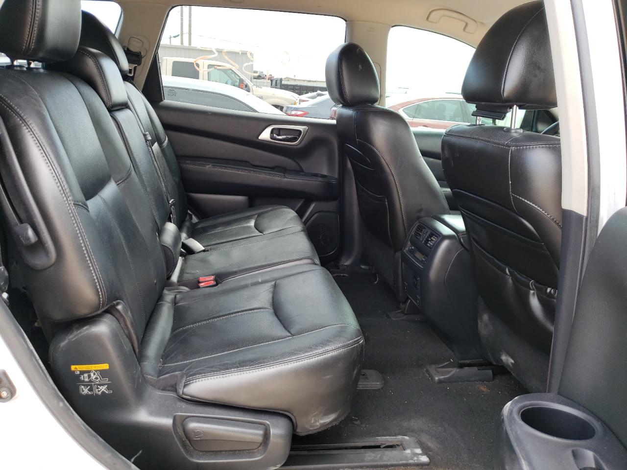 Photo 6 from auction – 2013 NISSAN PATHFINDER with VIN 5N1AR2MN8DC647824