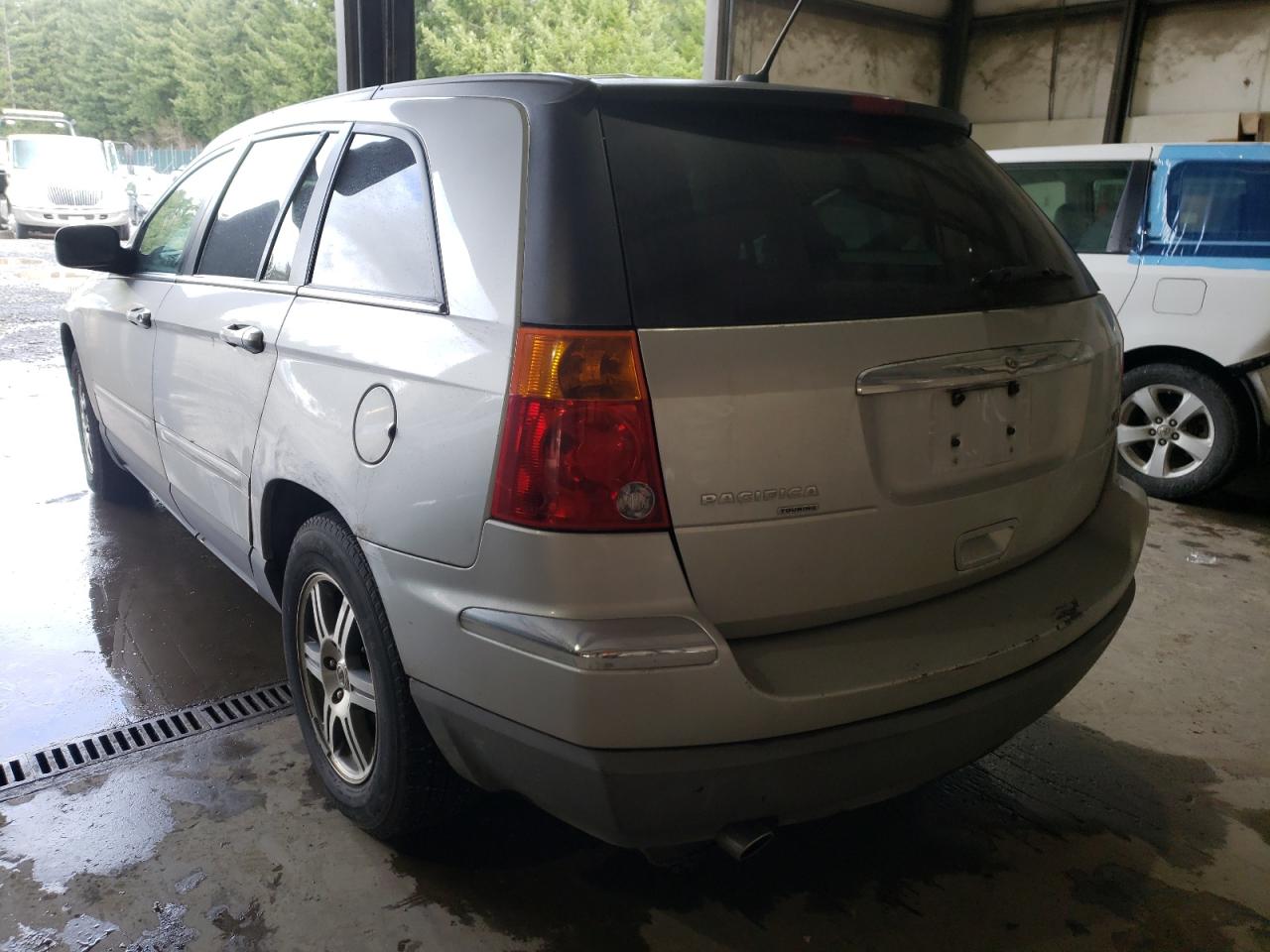 Photo 3 from auction – 2007 CHRYSLER PACIFICA T with VIN 2A8GF68X97R239136