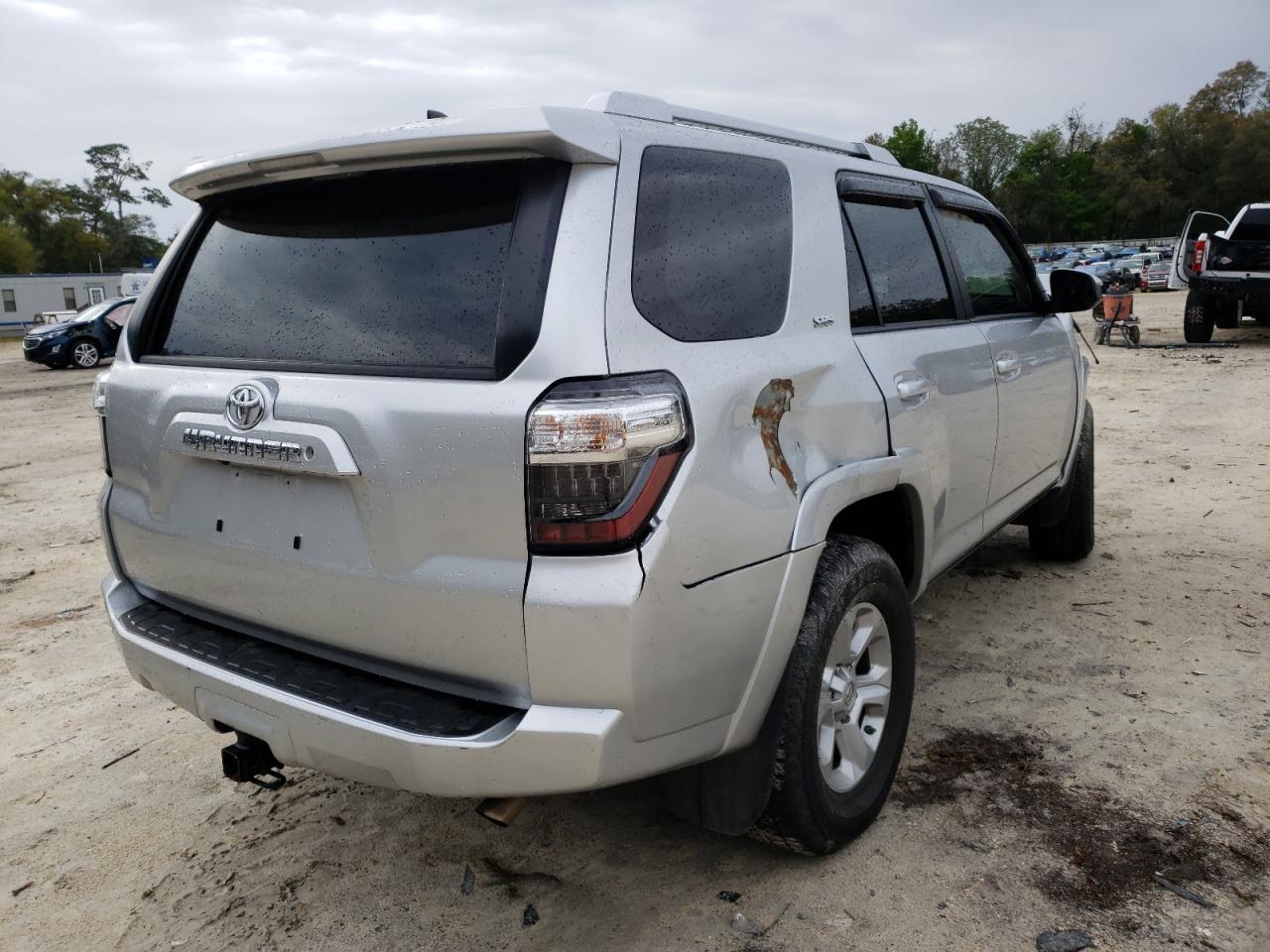 Photo 4 from auction – 2016 TOYOTA 4RUNNER SR with VIN JTEBU5JR2G5343182