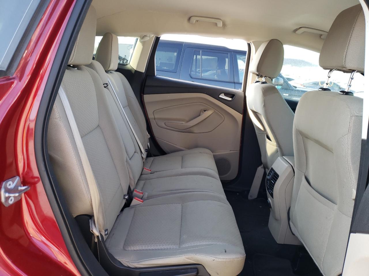Photo 6 from auction – 2017 FORD ESCAPE SE with VIN 1FMCU9G92HUB79765